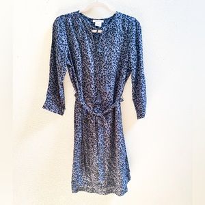 Women dress beach lunch lounge